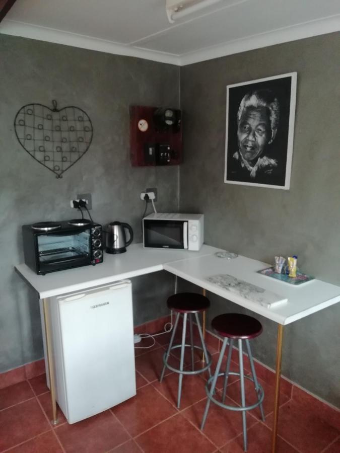 Fountain Baths Guest Cottages Barberton Ngoại thất bức ảnh