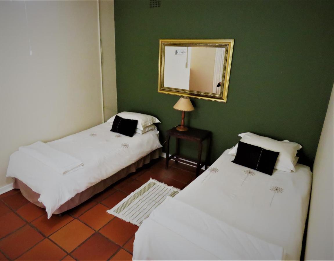Fountain Baths Guest Cottages Barberton Ngoại thất bức ảnh
